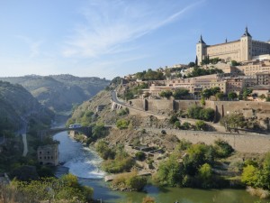 Paraje que acogió el Artificio de Juanelo en 2015. Abajo, junto al río, las balsas de agua de la antigua Casa Elevadora existente entre 1873 y 1998, si bien desde cincuenta años antes ya había dejado de funcionar. Foto R. del Cerro Malagón http://www.vivirtoledo.es/